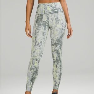 Lululemon Wunder Train High-Rise Tight 28”